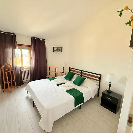 Lägenhet Pausania Luxury Ferrini Tempio Pausania