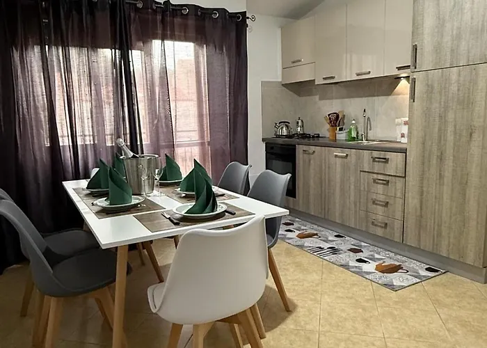 Lägenhet Pausania Luxury Ferrini Tempio Pausania