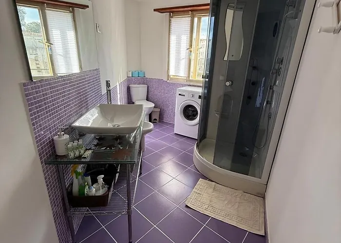 Lägenhet Pausania Luxury Ferrini *