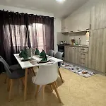 公寓 Pausania Luxury Ferrini 滕皮奥保萨尼亚