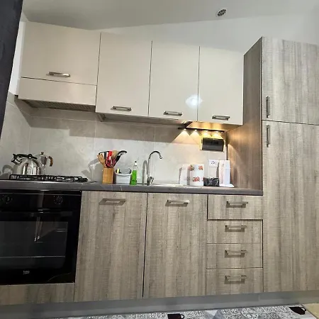 Lägenhet Pausania Luxury Ferrini